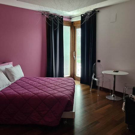 Il Sorriso Di Angelina Bed and Breakfast Πεσκάρα Εξωτερικό φωτογραφία