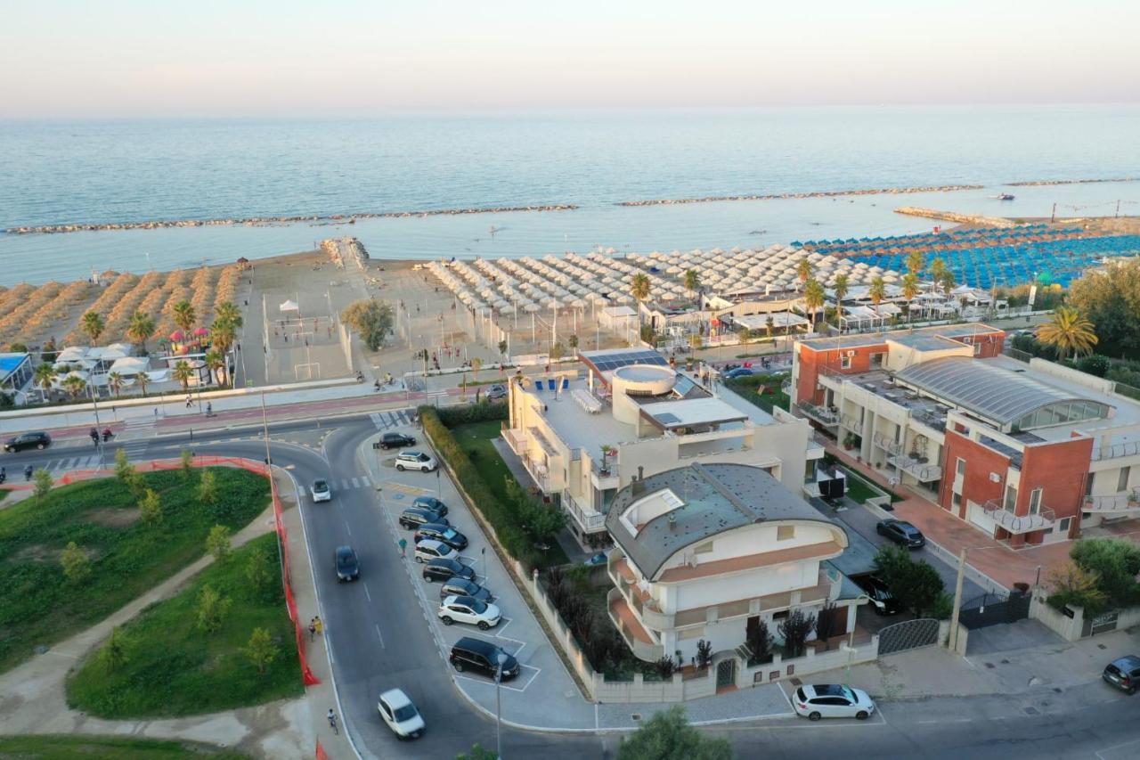 Il Sorriso Di Angelina Bed and Breakfast Πεσκάρα Εξωτερικό φωτογραφία