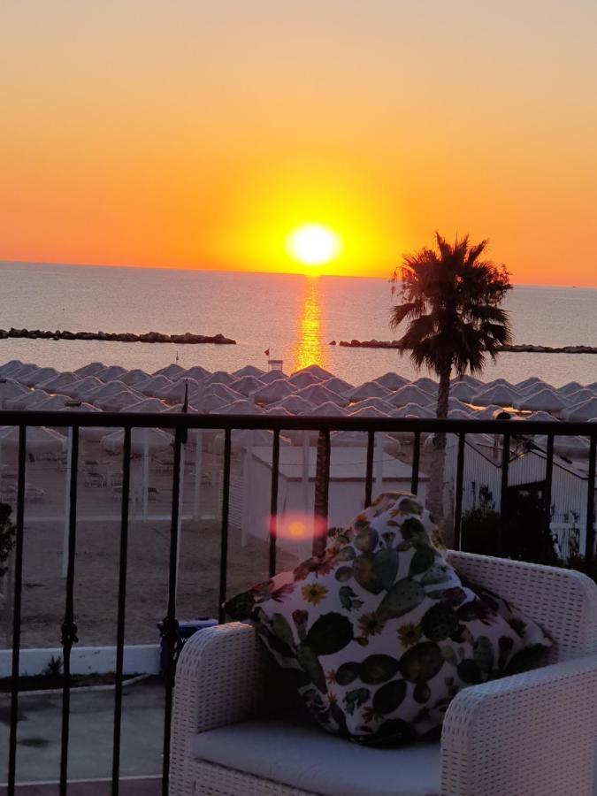 Il Sorriso Di Angelina Bed and Breakfast Πεσκάρα Εξωτερικό φωτογραφία