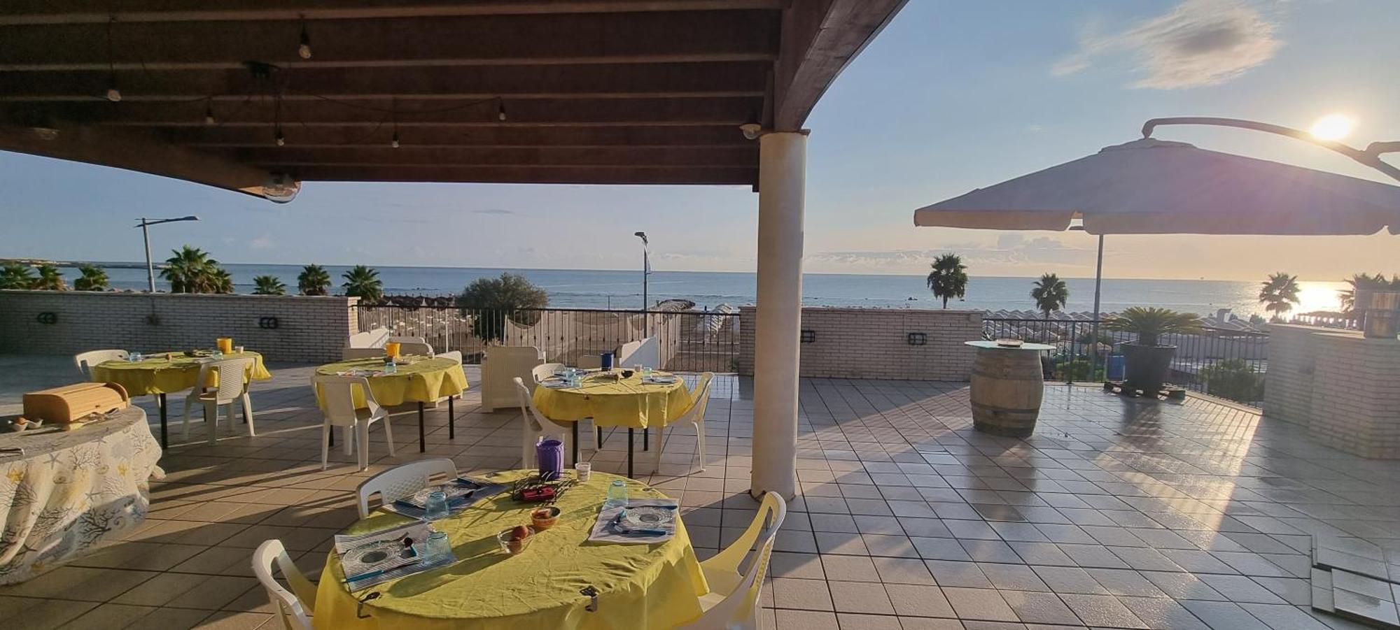 Il Sorriso Di Angelina Bed and Breakfast Πεσκάρα Εξωτερικό φωτογραφία
